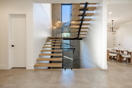 Escaliers en métal, alliance parfaite entre robustesse et design moderne
